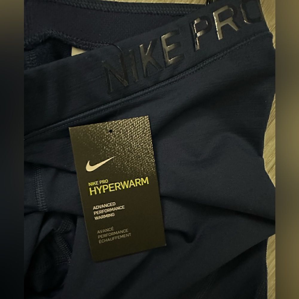 Nike Pro size L - Picture 5 of 7